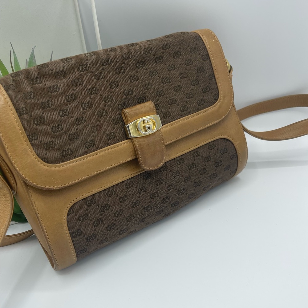 Authentic Vintage Authentic Gucci Crossbody - image 7